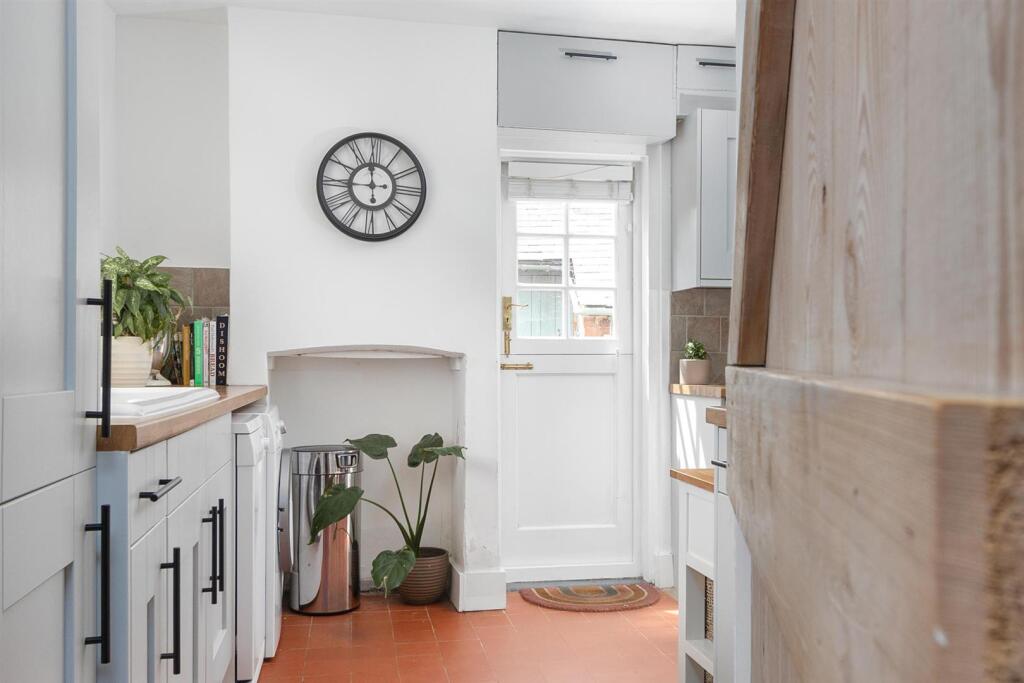 Upper High Street, Harpole