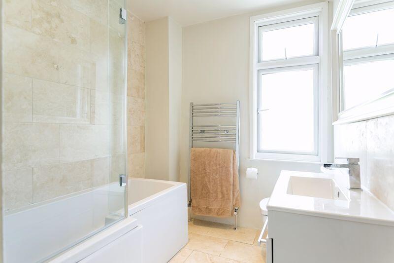 En-Suite Bathroom