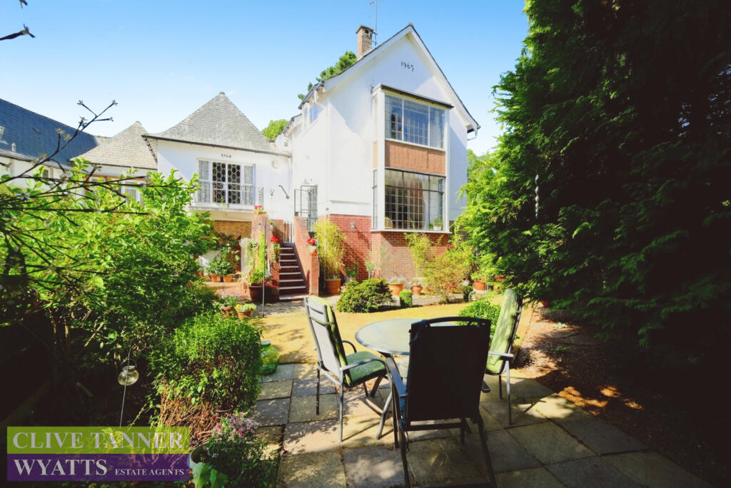 Garden Showing Patio Area