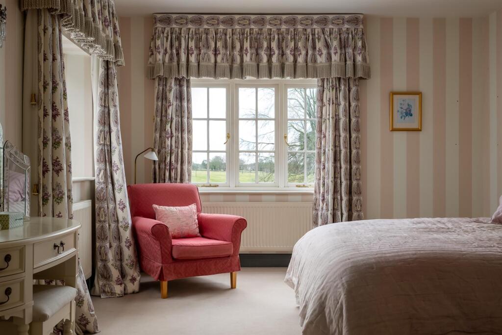 49 - Malt Cottage - GL7 5RY - Web.jpg