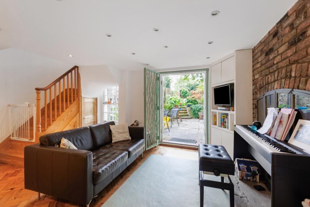 Canonbury Square 