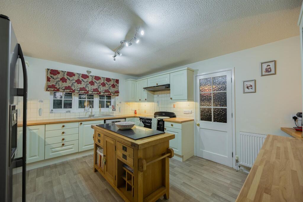 _W1A5550-HDR.jpg