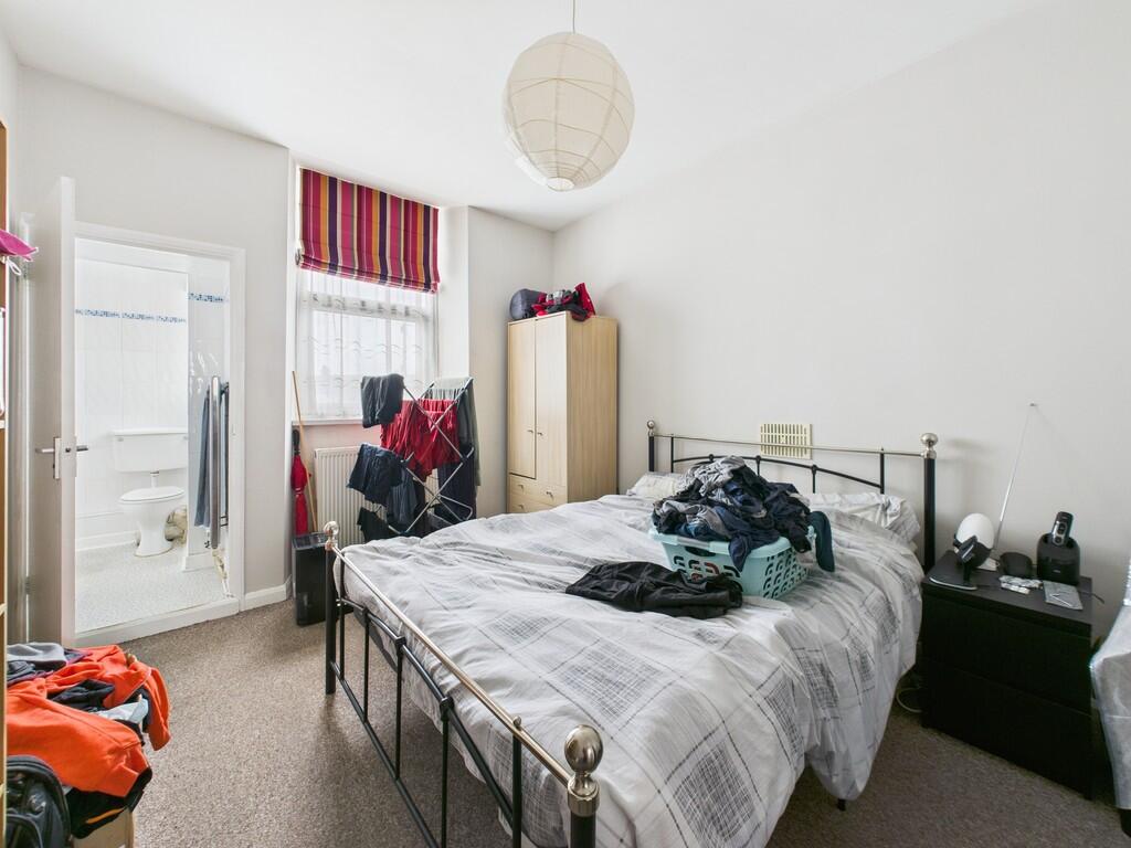 CAM03974G0-PR0222...