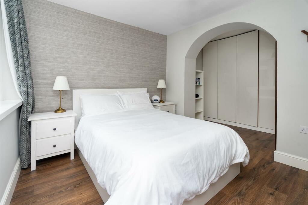 08 To Let 2 Bedroom Flat Garden Offord Road Isling