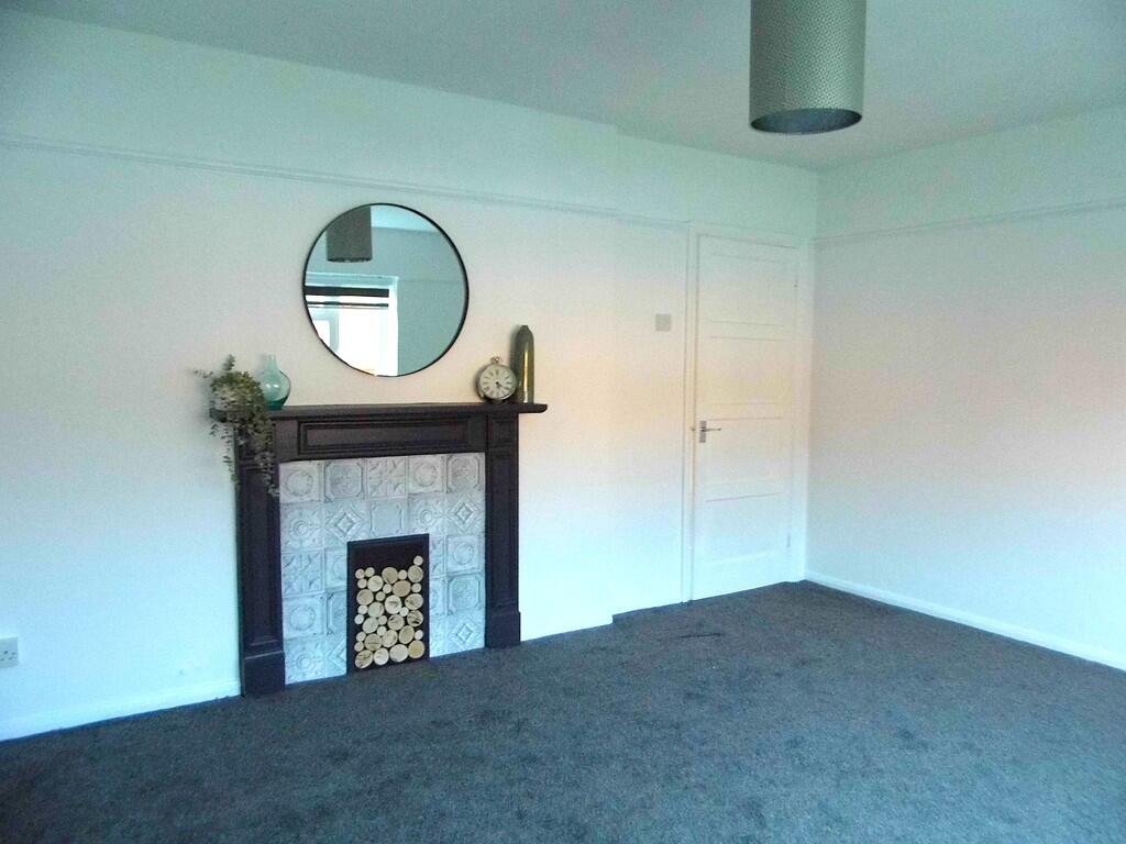 53 Lushes Lounge