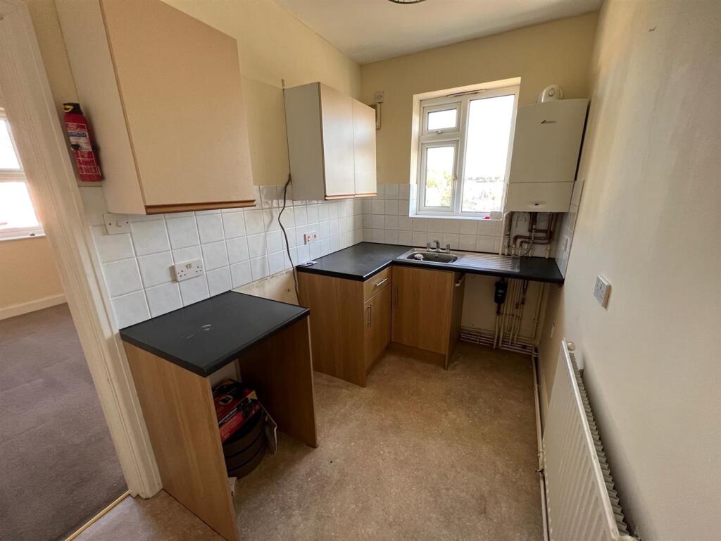 Kitchen 2022.jpg