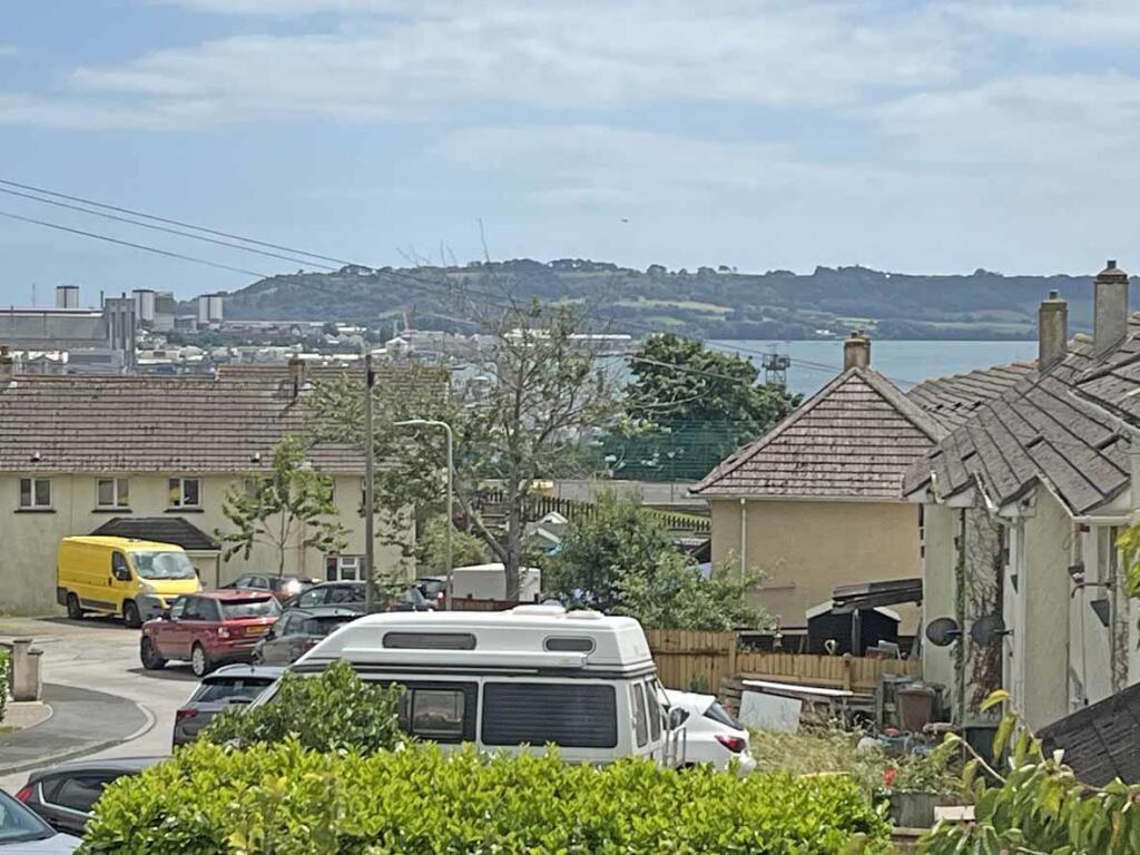 Gray Crescent 37 - View 2.jpg