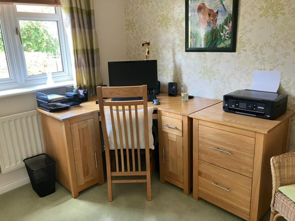 Additional Bedroo...