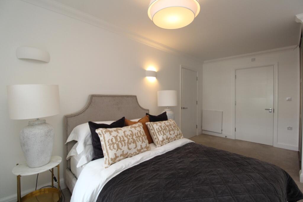 Apt 18 Master Bedroom to En-Suite