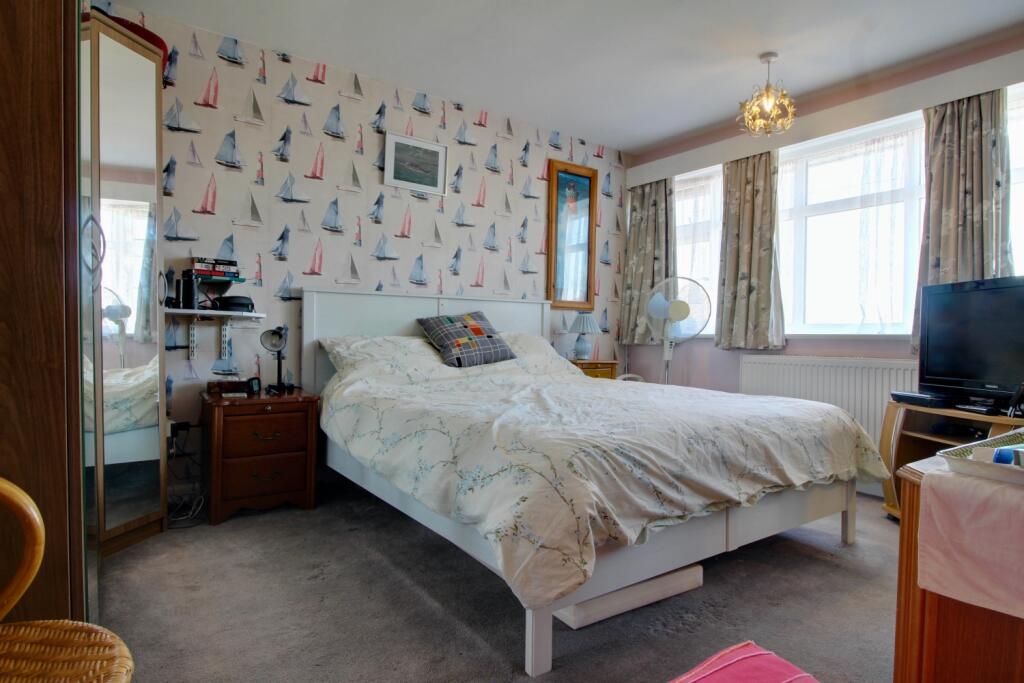 Bedroom 1 - Double Bedroom Gus Critchlow EweMove H