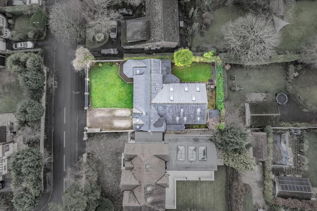 Sandiway, Bramhall, SK7