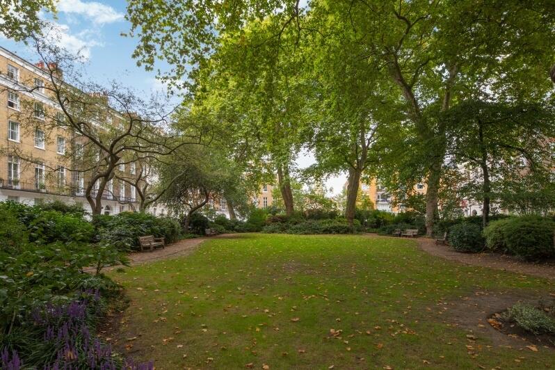 Bryanston Square ...