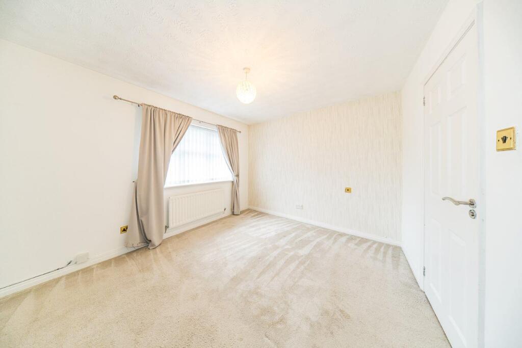 37 Caldywood bedroom 1.jpg