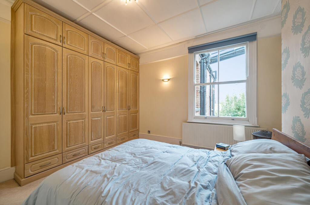 1364583-6-68e6848...