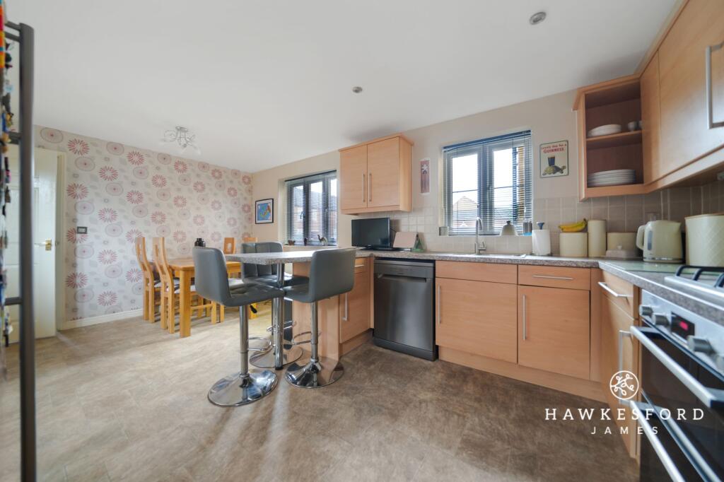 Monarch Drive, Sittingbourne - Kitchen/diner