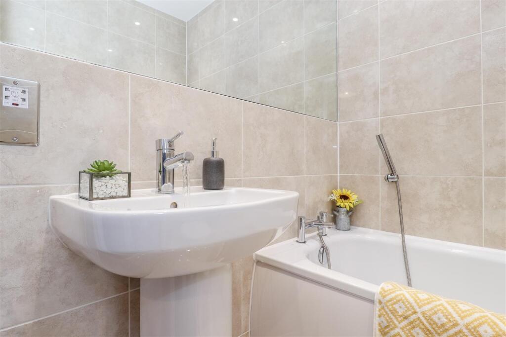 Main Bathroom