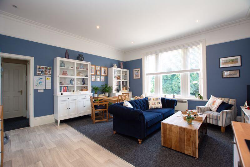 Lounge/Kitchen