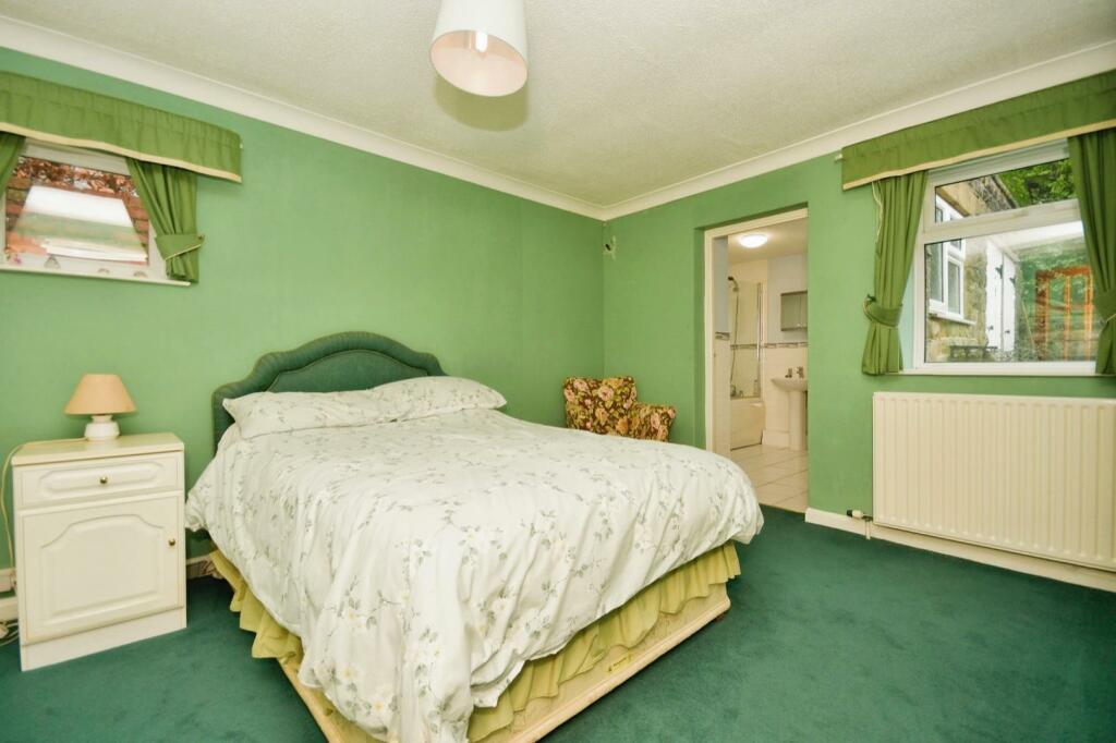BEDROOM NO.4