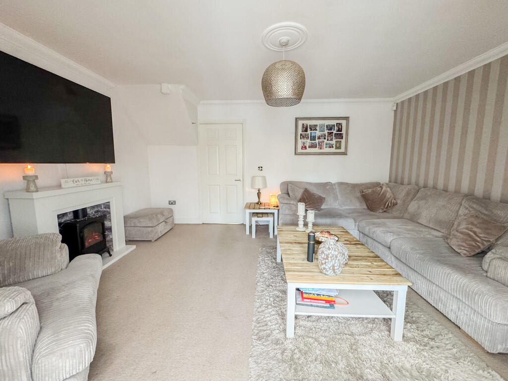 lounge 1