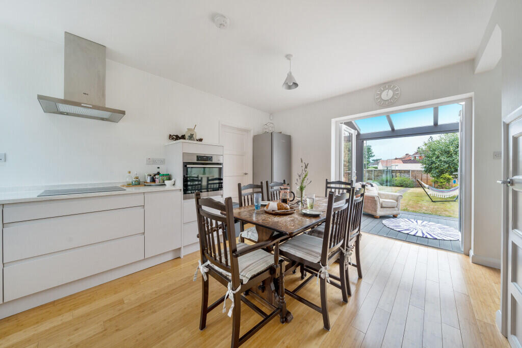 1328408-11-6880cc...