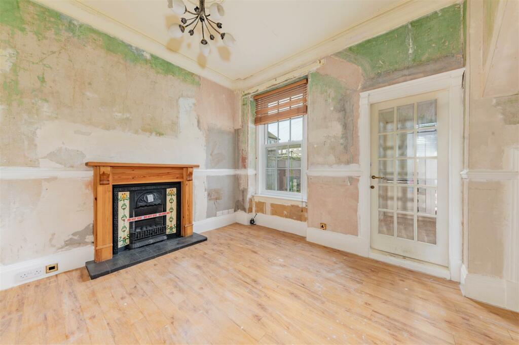 57 Brook Street Monifieth-8.JPG