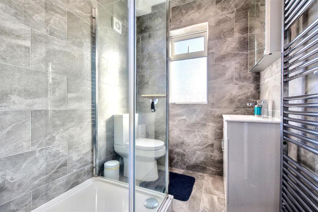 Shower Room.jpeg