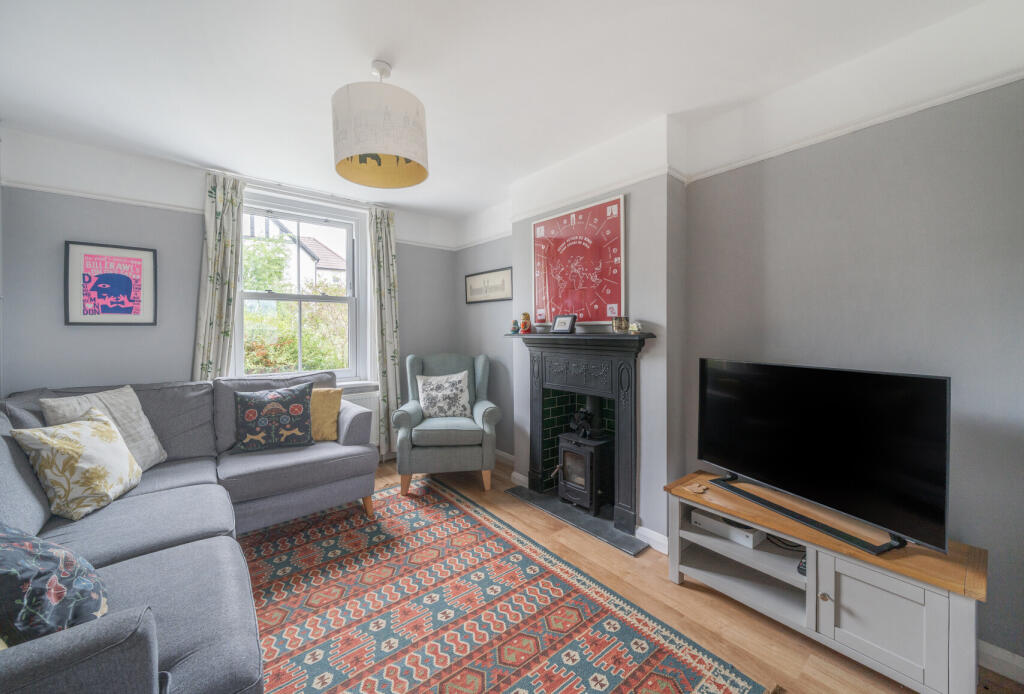 1296561-12-683840...