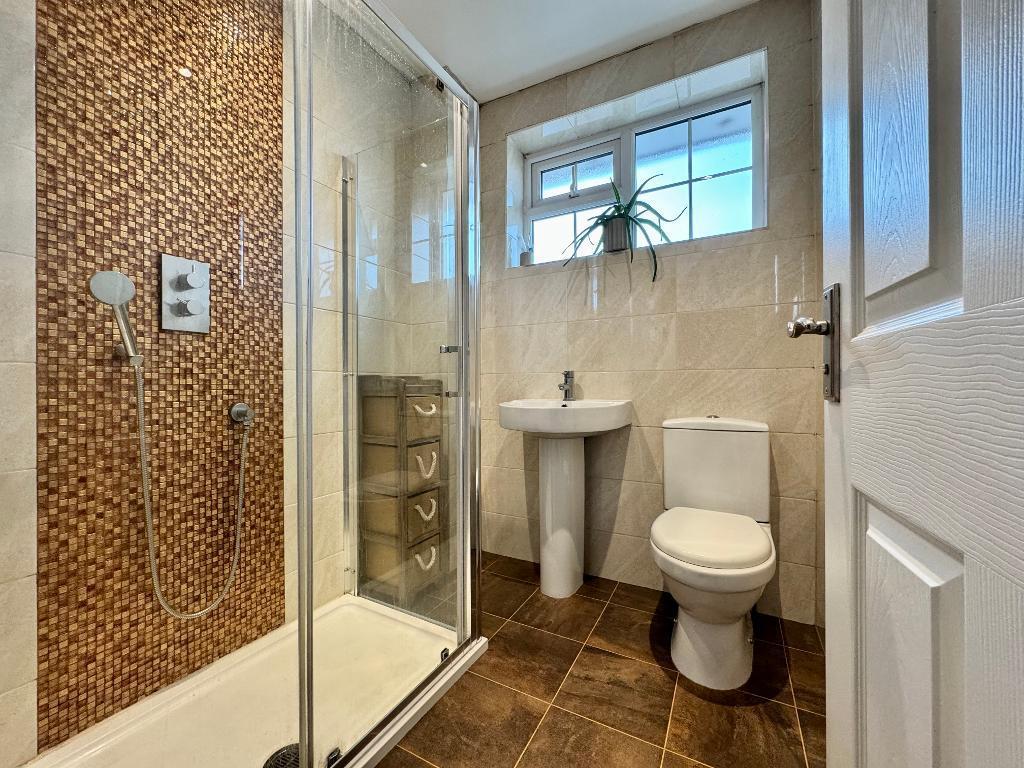 Family shower room