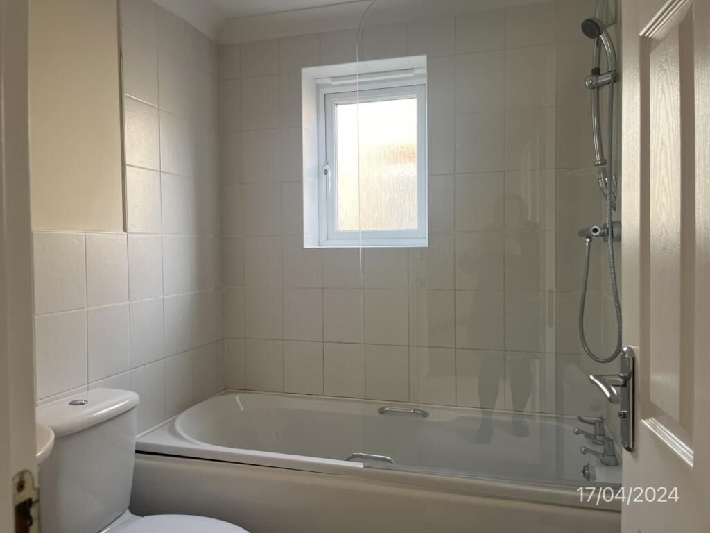 43 Sedgwick close 17.04 (16)