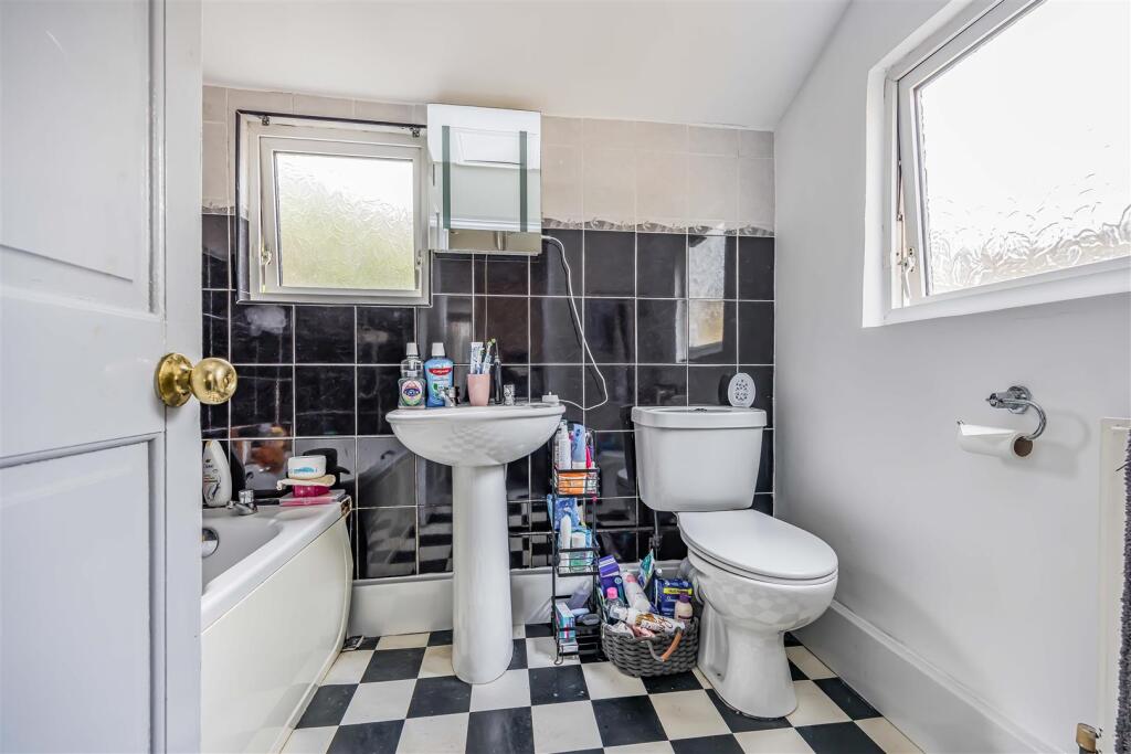 42 Talbot Road, Southsea-Small-PorticoMarketing-Ne