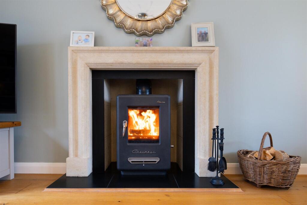 CV13 6BE 9GFL-011.jpg