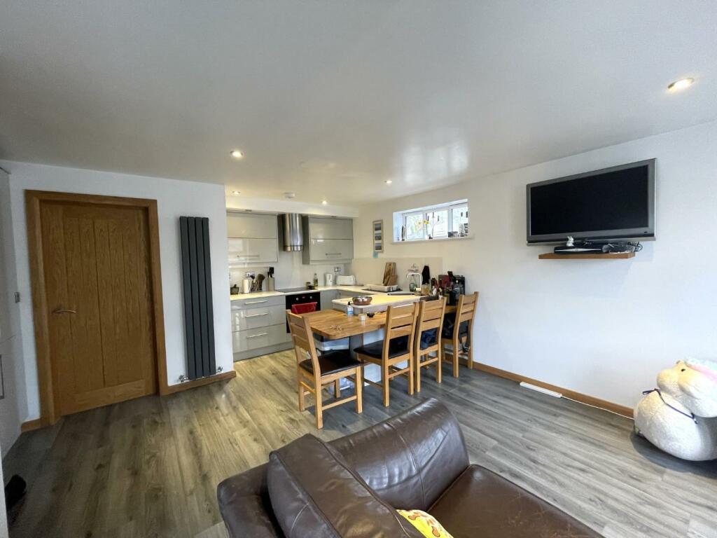 Open Plan Living/Kitchen