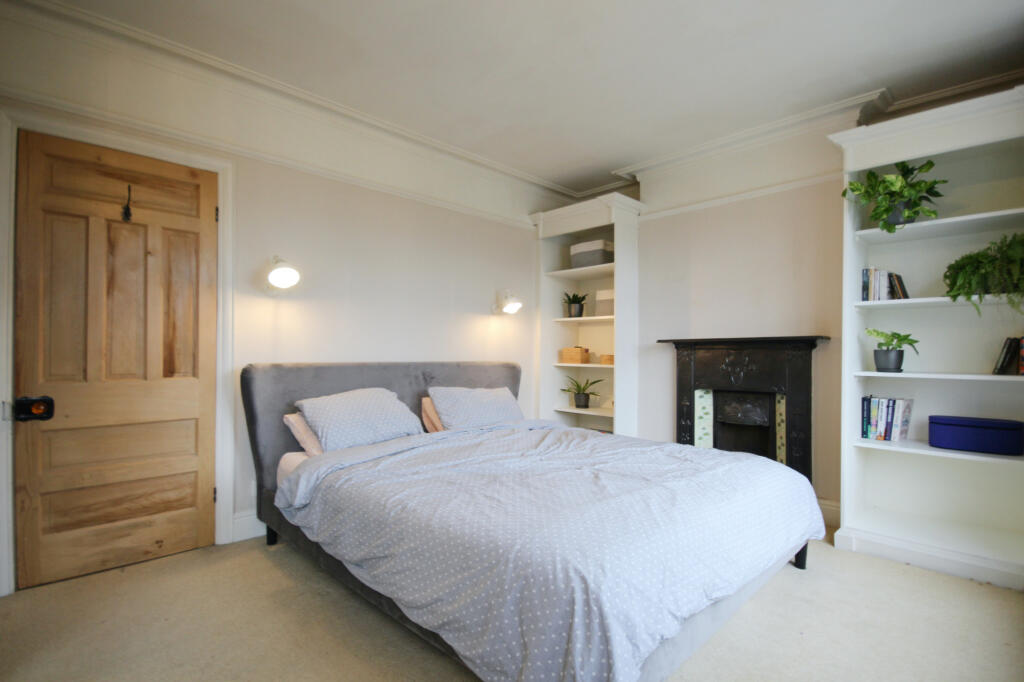 Main Bedroom 