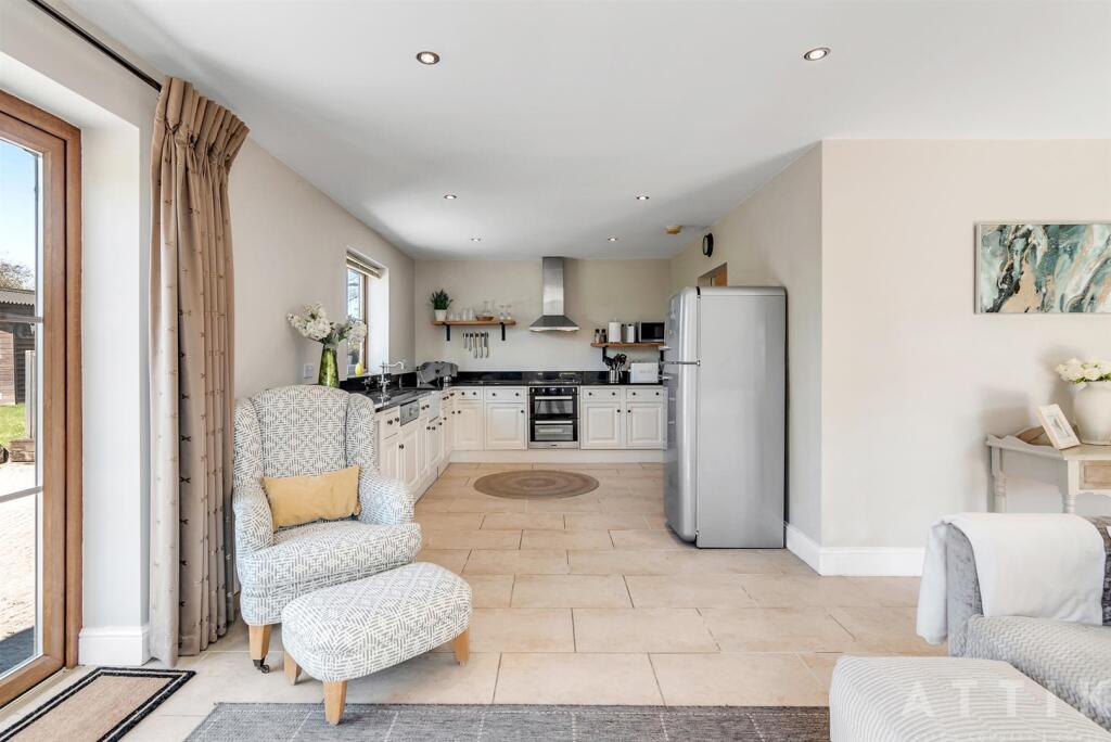 3 Town Farm Cottages, Chediston IP19 OBE (16).jpg