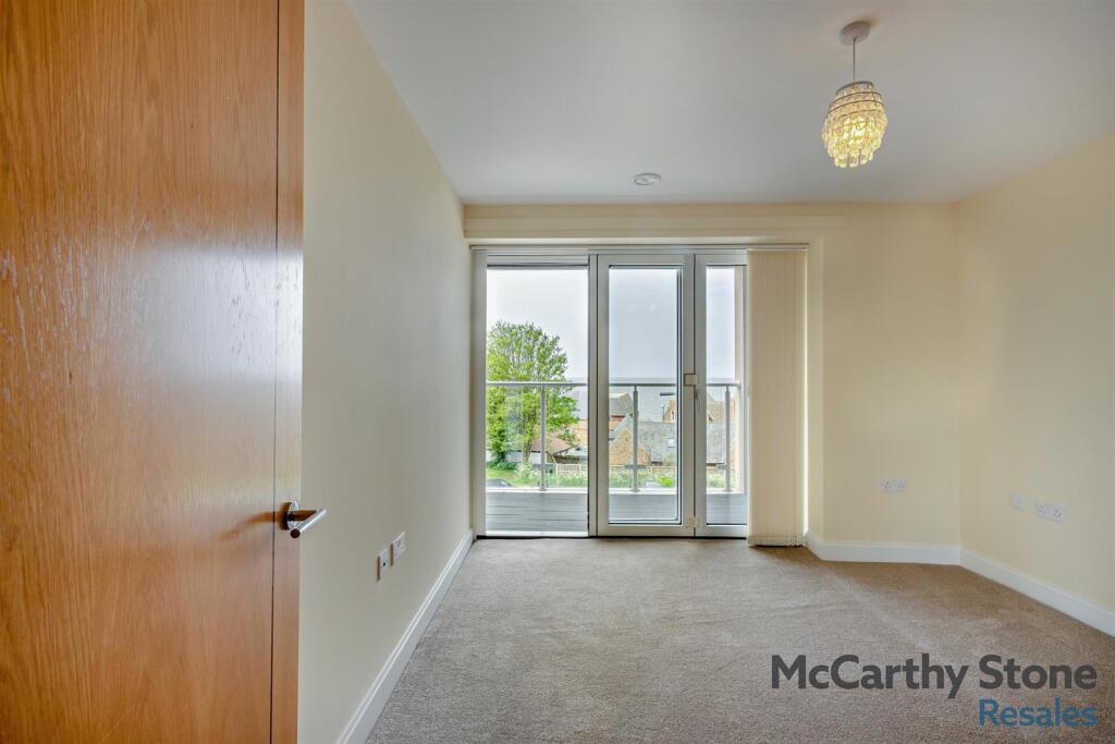 8646052-interior06-800.jpg