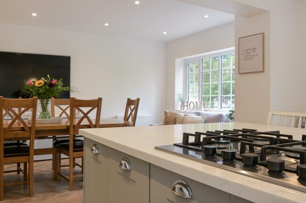 THE WILLOWS (20).jpg