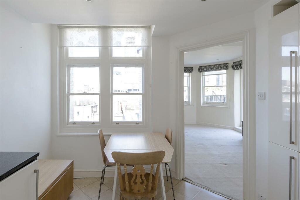 Kitchen-5.jpg