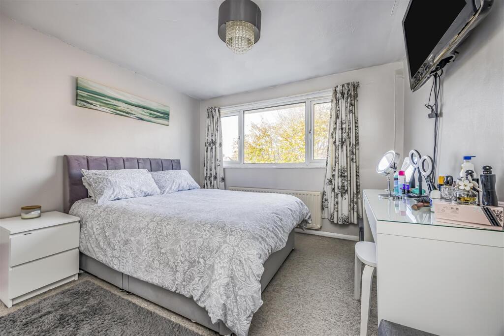 21 Ivy Lane, Bognor Regis-PorticoMarketing-Nexa-8.