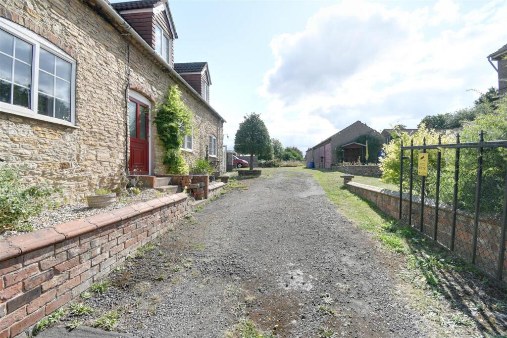 Entrance to property