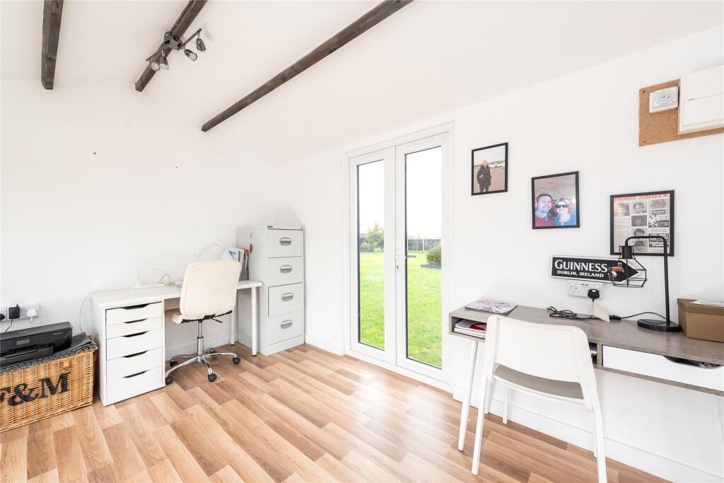 Outbuilding/Study