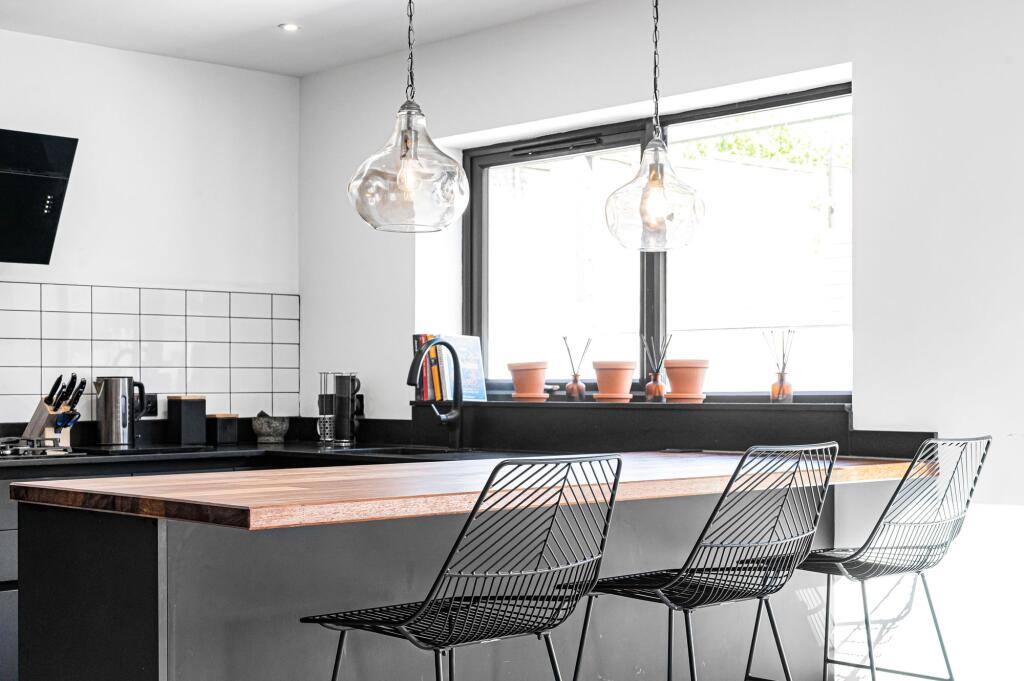 Kitchen/Lounge/Dining Room