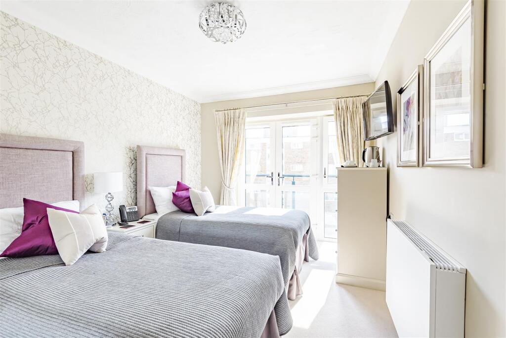 Owners Guest Suite.jpg