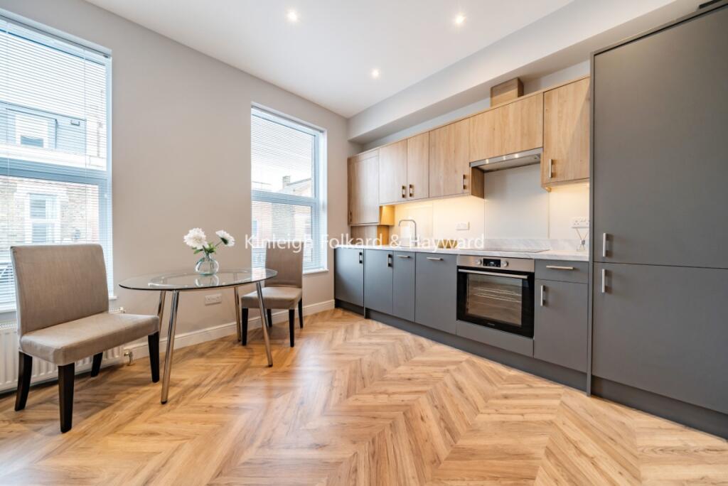 7de3aba3-6b1d-4daf-8