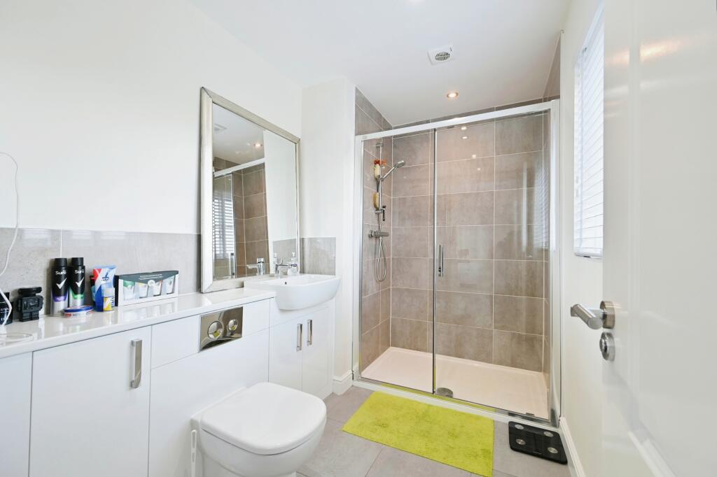 En-suite One