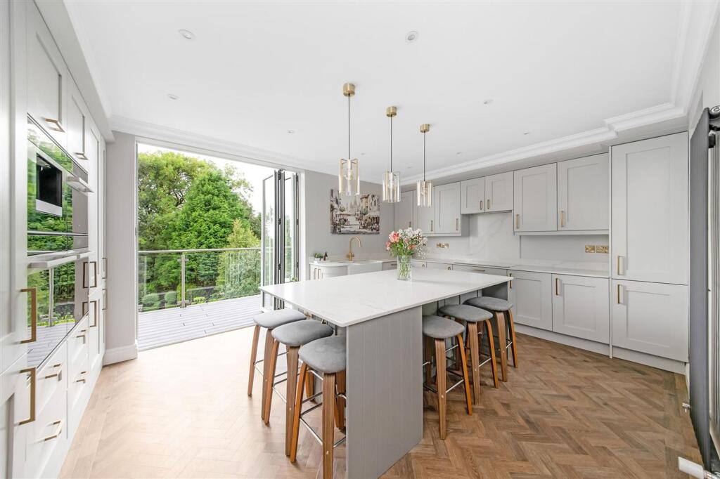 DINING LIVING KITCHEN