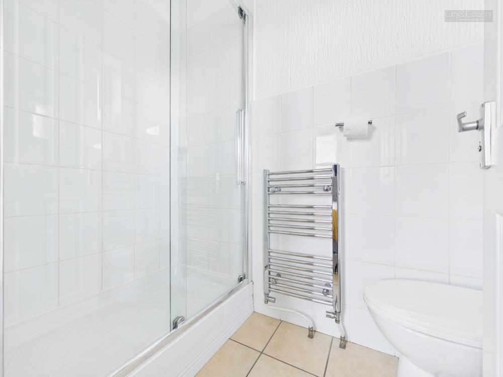 En-Suite To Bedroom Three