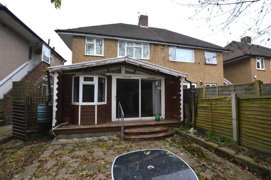 41 Bramley Close rear.JPG