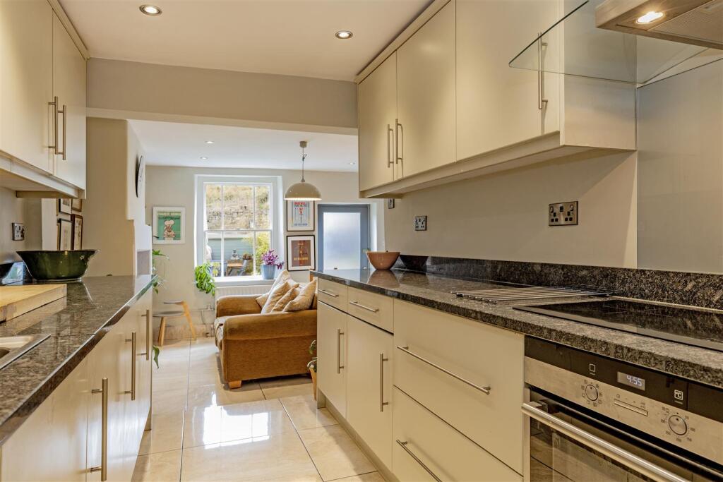 Kitchen-2.jpg