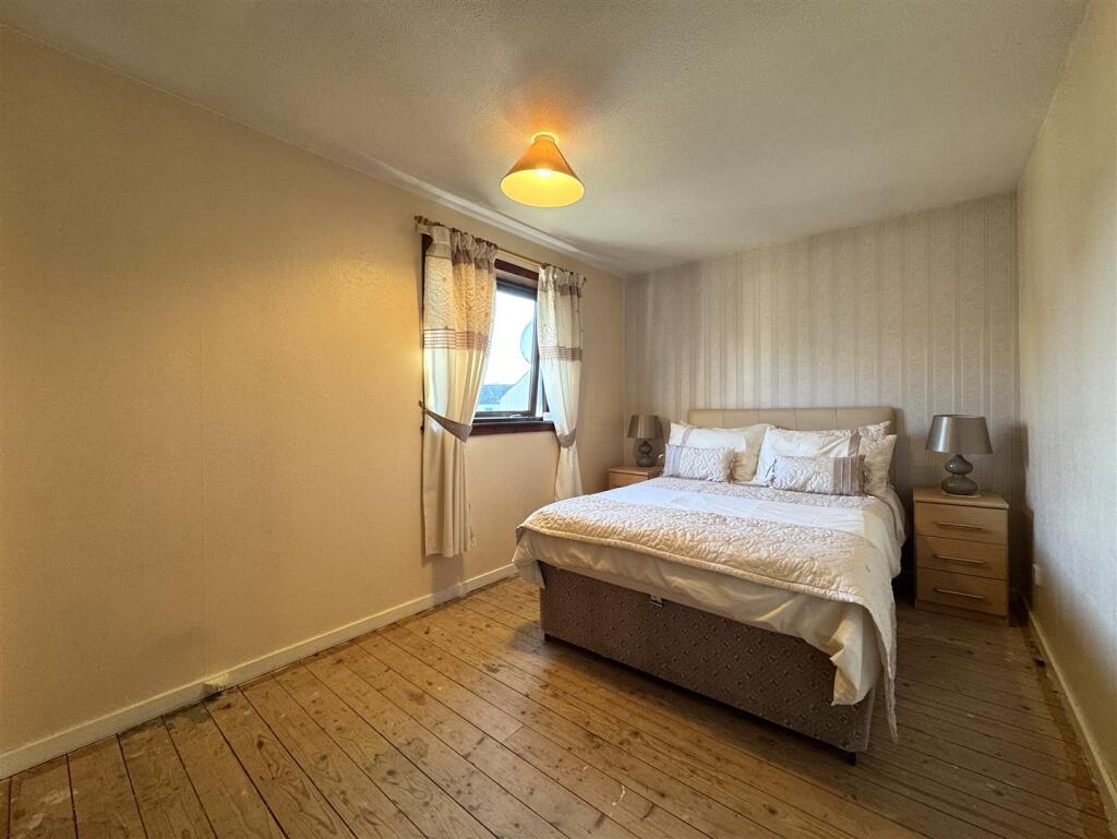 BEDROOM 2.JPG