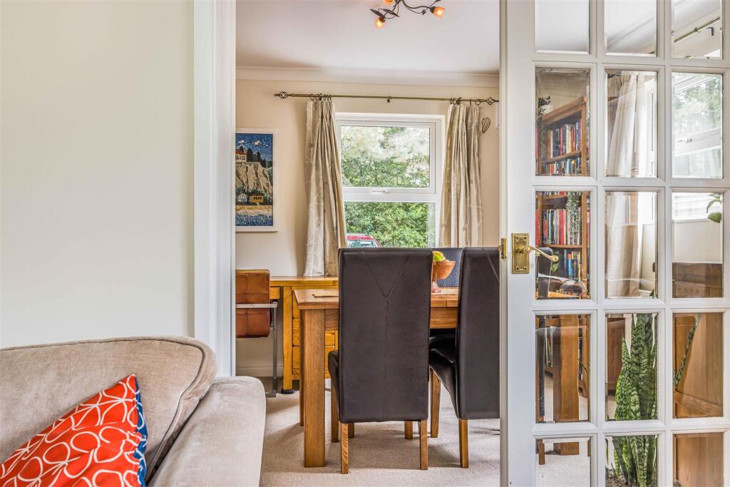 Flat 2, Centenary Court, 19 Burton Road, Poole-Sma